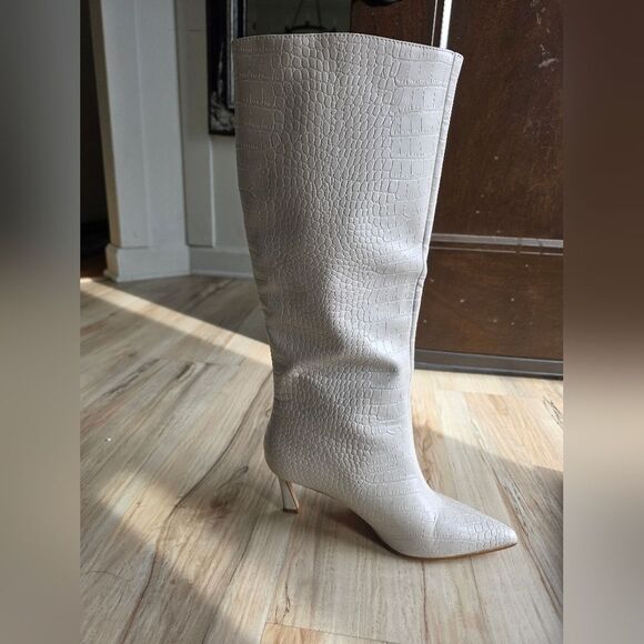Steve Madden Shoes - Steve Madden Lavan Knee High Kitten Heel Boot Cream Croc Embossed Leather 7.5M